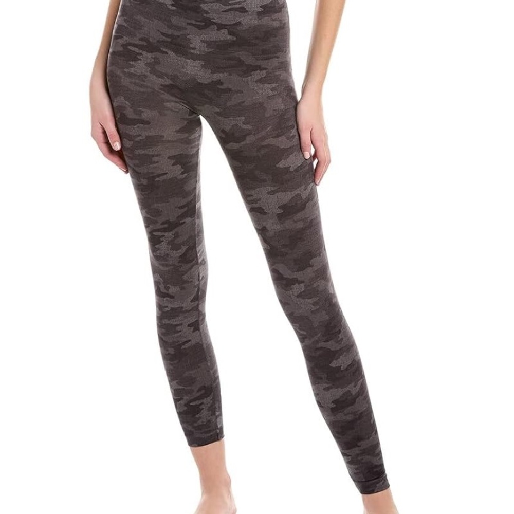 SPANX Gray Camo Women's Leggings